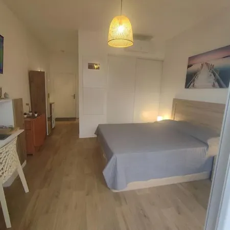 Studio 06 Au Tennis Cap D'agde Apartament *
